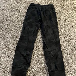 Lululemon dance studio joggers camouflage size 0